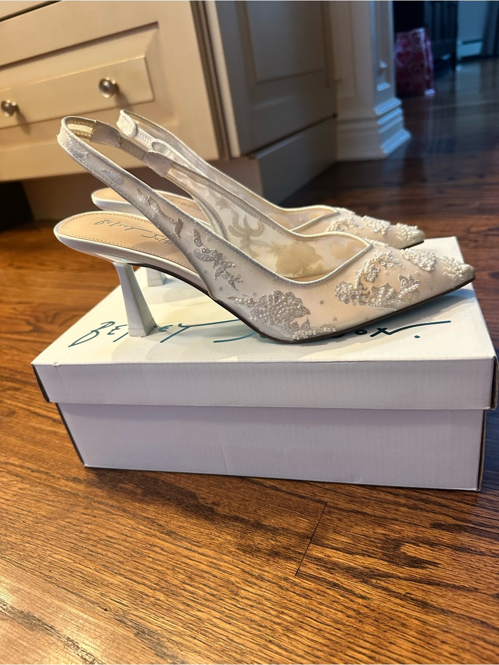 Embroidered Slingback Evening Pump in Ivory - Picture 13 of 16